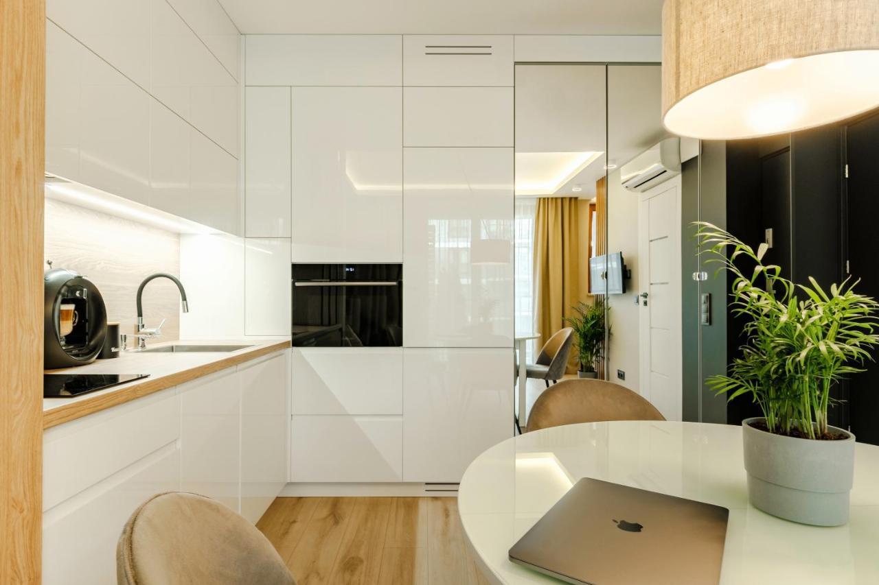 Apartment Wola, Wi-Fi, Smart Lock, Air Condition Varsovie Extérieur photo
